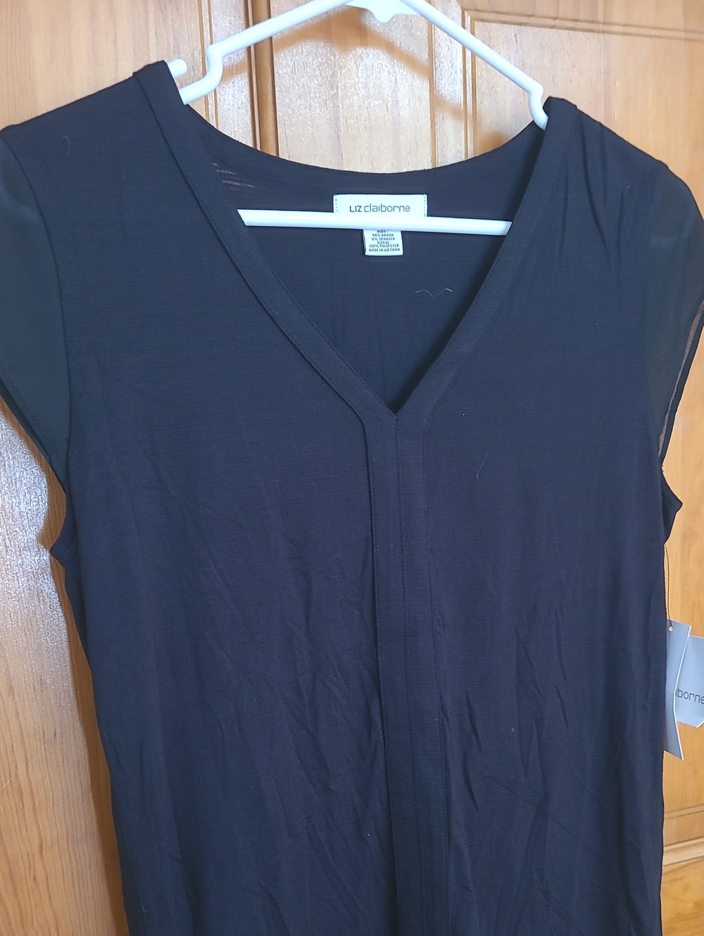 Liz Claiborne Black V-Neck Cap Sleeve Tunic